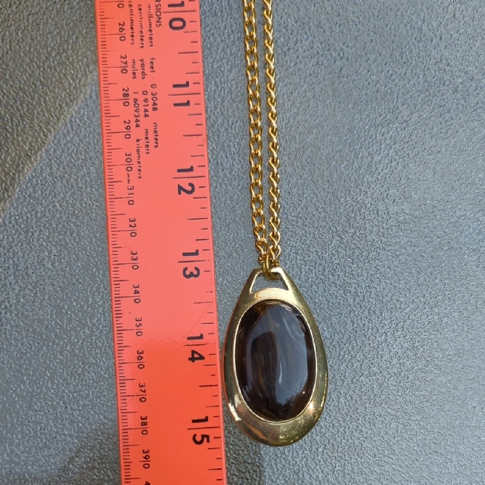 Sarah Coventry Gold Necklace with Brown Pendant